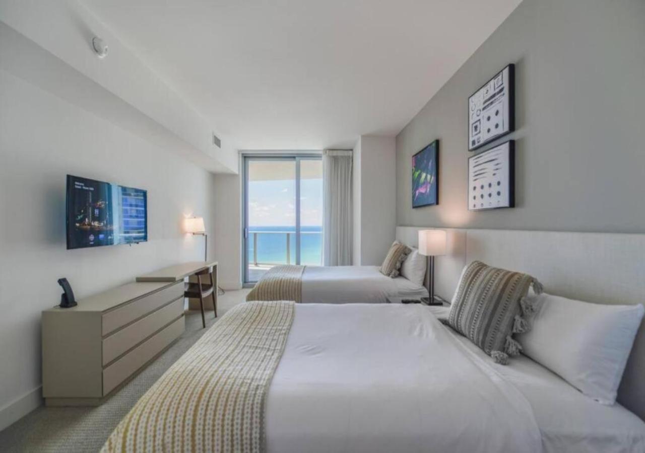 Beachfront Condo With Mesmerizing Views ハリウッド エクステリア 写真