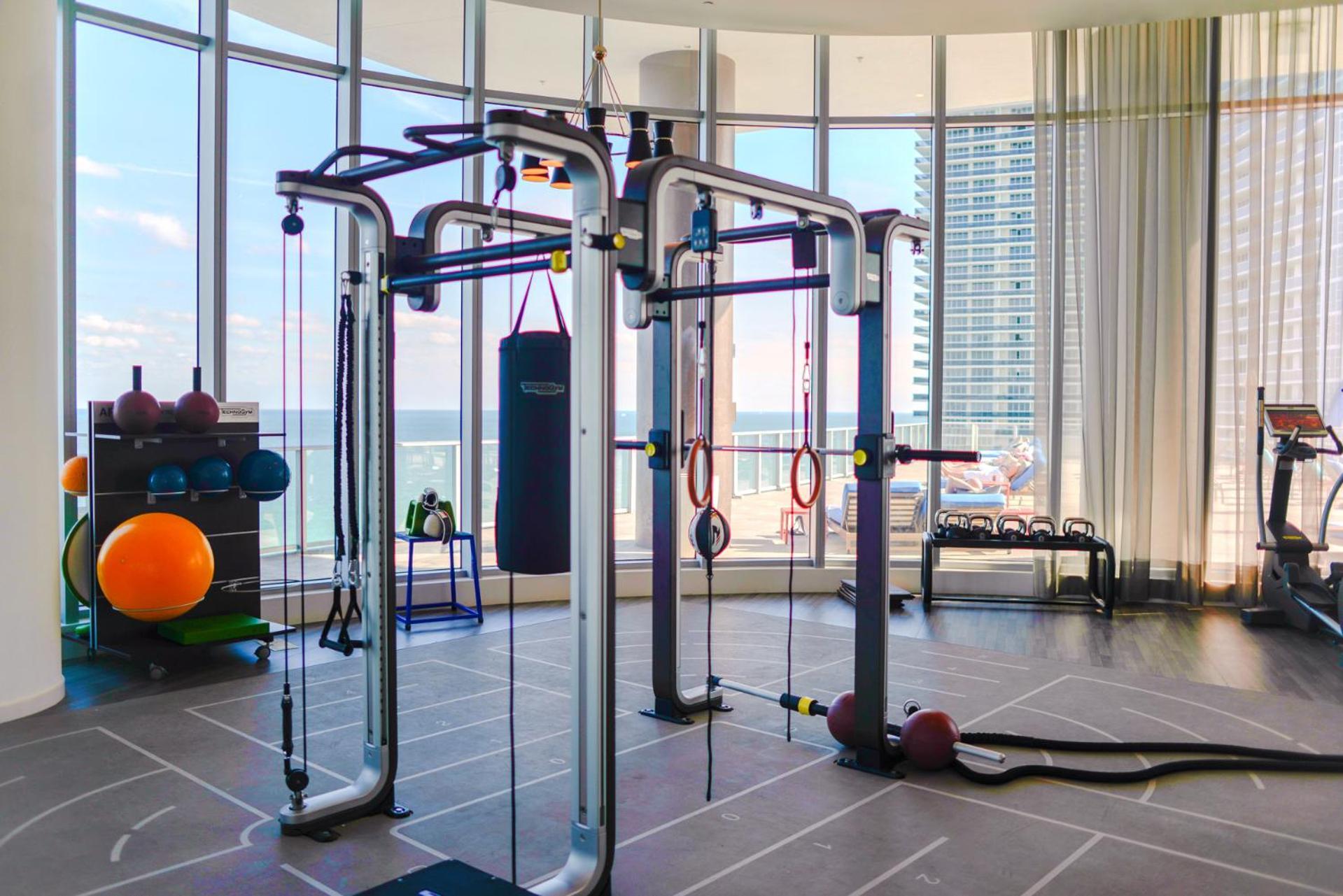 Beachfront Condo With Mesmerizing Views ハリウッド エクステリア 写真