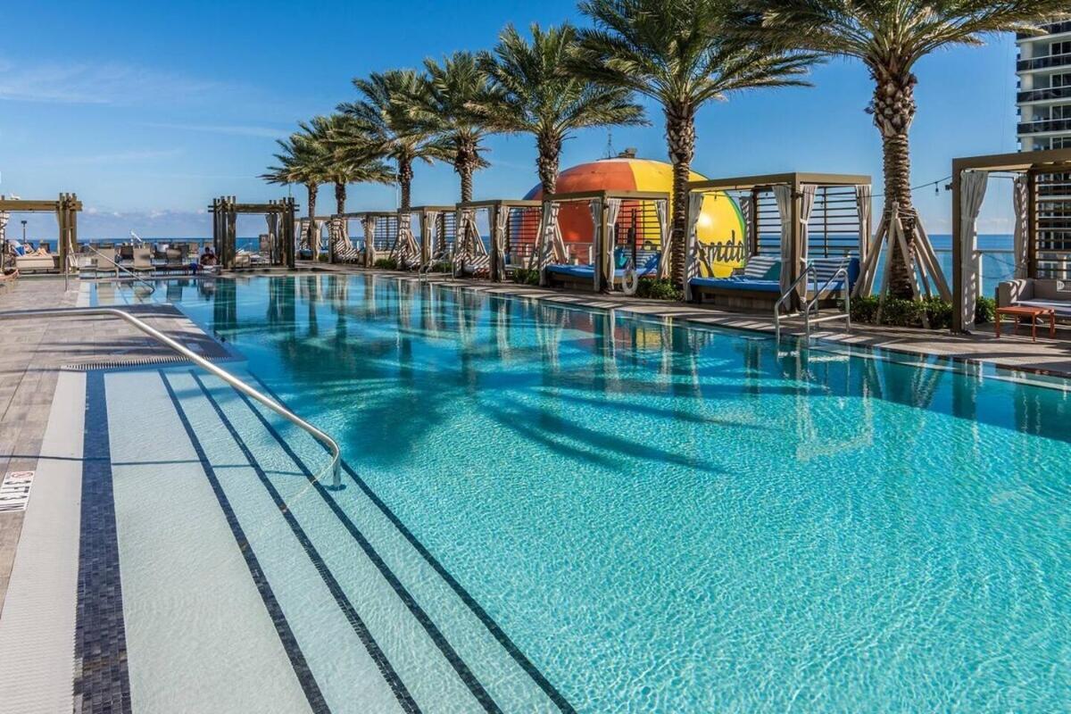 Beachfront Condo With Mesmerizing Views ハリウッド エクステリア 写真